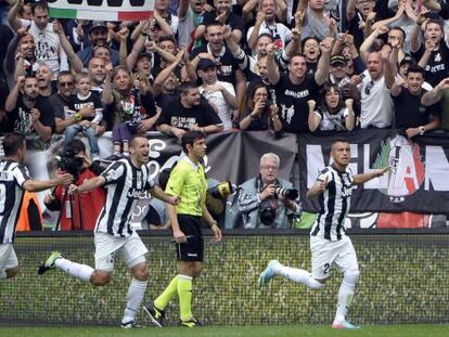 Vidal celebra el gol de la victoria ante el Palermo.