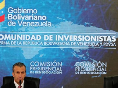 El vicepresidente de Venezuela Tareck El Aissami durante la primera reunión con acreedores para renegociar la deuda
