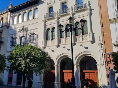 Antigua sede de Popular en la avenida de la Constitución de Sevilla.
