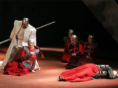 Una escena de <i>El anillo del Nibelungo</i>, de Wagner, en la representación del IX Festival Amazonas de Ópera