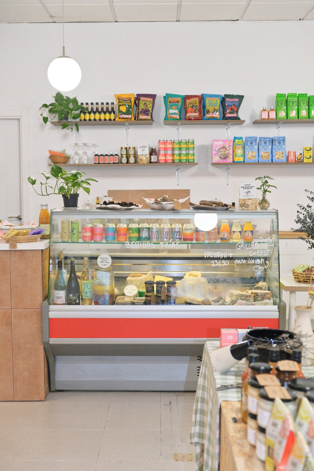 Tiendas donde comprar buenos productos de gastronomía que (también) sirven  para decorar la cocina | Gastronomía: recetas, restaurantes y bebidas | EL  PAÍS, image size:1200x1800