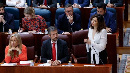 La presidenta de la Comunidad de Madrid, Isabel Díaz Ayuso, interviene este partes en el pleno que celebra la Asamblea.