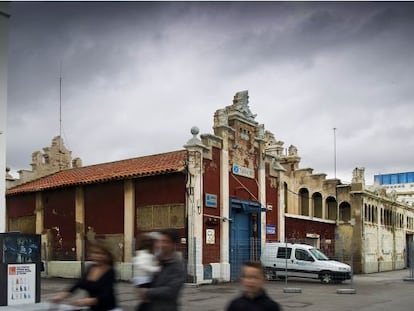 Una de las naves del Puerto de Barcelona donde se construir&aacute; la sede del Hermitage