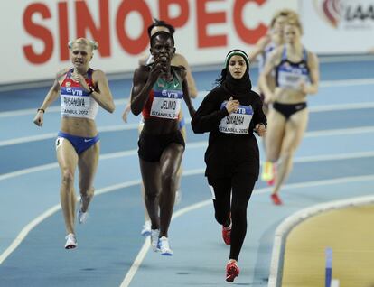 La corredora palestina Woroud Sawalha, en la serie de clasificación de 800 metros