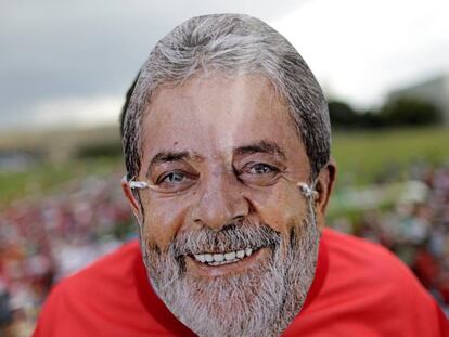 Apoiador de Lula, em ato nesta quarta em Brasília.