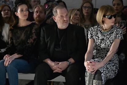 Weinstein, siempre al lado de Wintour en los desfiles de Marchesa.