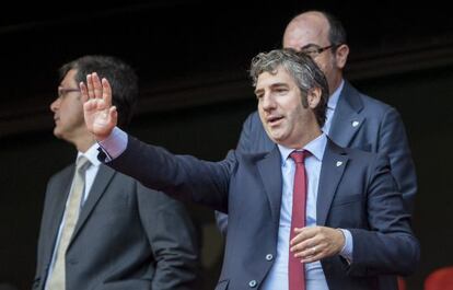 El presidente del Athletic, Josu Urrutia, en el palco de San Mamés.