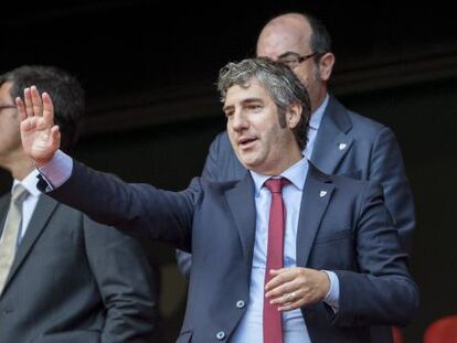 El presidente del Athletic, Josu Urrutia, en el palco de San Mamés.