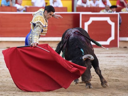 López Simón, en uno de sus astados de Fuente Ymbro.