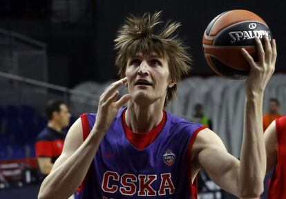 Kirilenko durante el entrenamiento del CSKA