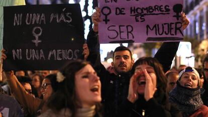 Manifestaci&oacute;n del D&iacute;a Internacional de la Eliminaci&oacute;n de la Violencia contra la Mujer.