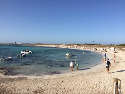 La playa de Ses Illetes en Formentera (Baleares).