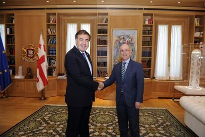 Josep Antoni Duran Lleida con el presidente de la república de Georgia, Mikheil Saakashvili.