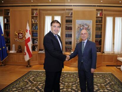 Josep Antoni Duran Lleida con el presidente de la rep&uacute;blica de Georgia, Mikheil Saakashvili.