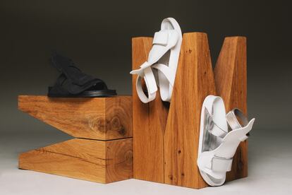 Las tres versiones de la sandalia Bukarest, de Alecsander Rothschild para Birkenstock.