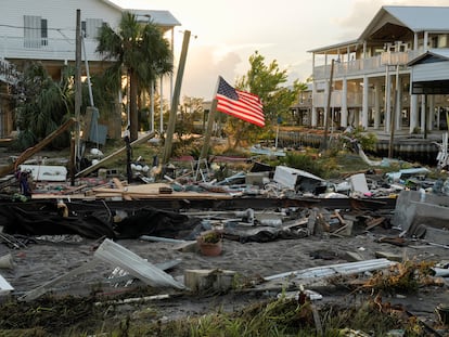 An American flag is seen amidst the wreckage of Darlene Powell’s home after the arrival of Hurricane Idalia in Horseshoe Beach, Florida, U.S., on August 31, 2023.