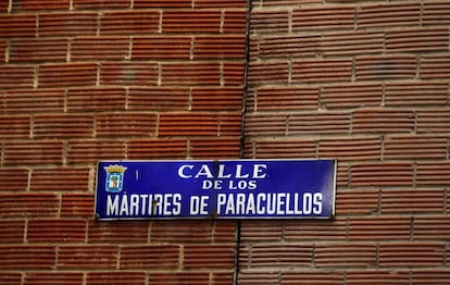 Calle dedicada en Madrid a los ejecutados en Paracuellos del Jarama entre el 7 de noviembre y el 4 de diciembre de 1936.