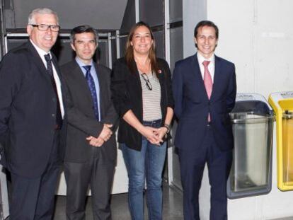 Xavier Bartrol&iacute; (Impulsa Eventos e Instalaciones), Javier L&oacute;pez (Coca-Cola), Paz Aparicio (Barclaycard Center), Juan Revuelta (IMDER), In&eacute;s Perez L&oacute;pez (Ferrovial Servicios) y Antonio Barr&oacute;n (Ecoembes). 