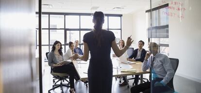 El mundo profesional se rige por unos códigos antiguos y predominantemente masculinos.