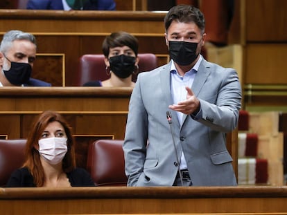 Gabriel Rufián interviene en una sesión de control al Gobierno en el Congreso. EFE/Juan Carlos Hidalgo