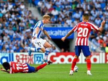 El equipo colchonero, incómodo todo el partido, no encuentra respuestas al planteamiento donostiarra