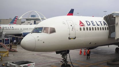 Um avião de Delta Airlines.