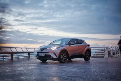 Modelo Toyota CHR.