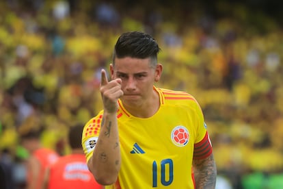 James Rodríguez festeja su gol contra Argentina, este 10 de septiembre en Barranquilla (Colombia).