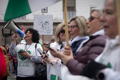 Manifestación en defensa de la Sanidad Pública, en Sevilla, este sábado.