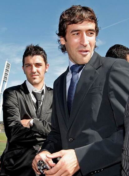 Raúl y Villa, los dos últimos <i>sietes</i> de la selección.