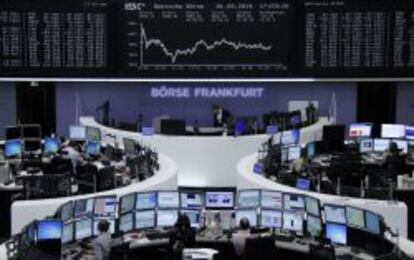 Panel del &iacute;ndice DAX en la Bolsa de Francfort