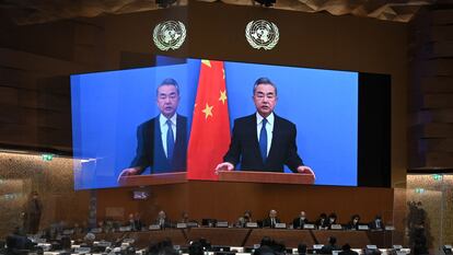 El ministro chino de Exteriores, Wang Yi, se dirige al consejo de derechos humanos de Naciones Unidas en formato remota, este lunes en Ginebra.