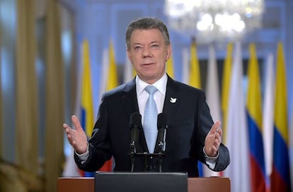 Juan Manuel Santos announces the end of taks with the FARC.