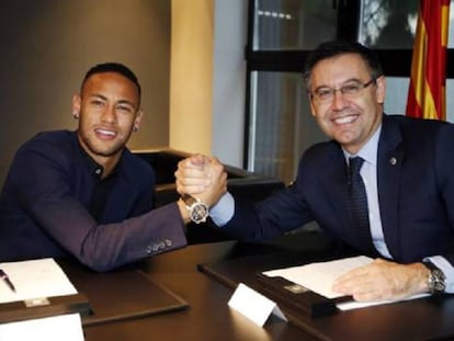 Neymar i Bartomeu, el dia de la renovació del jugador fins al 2021.