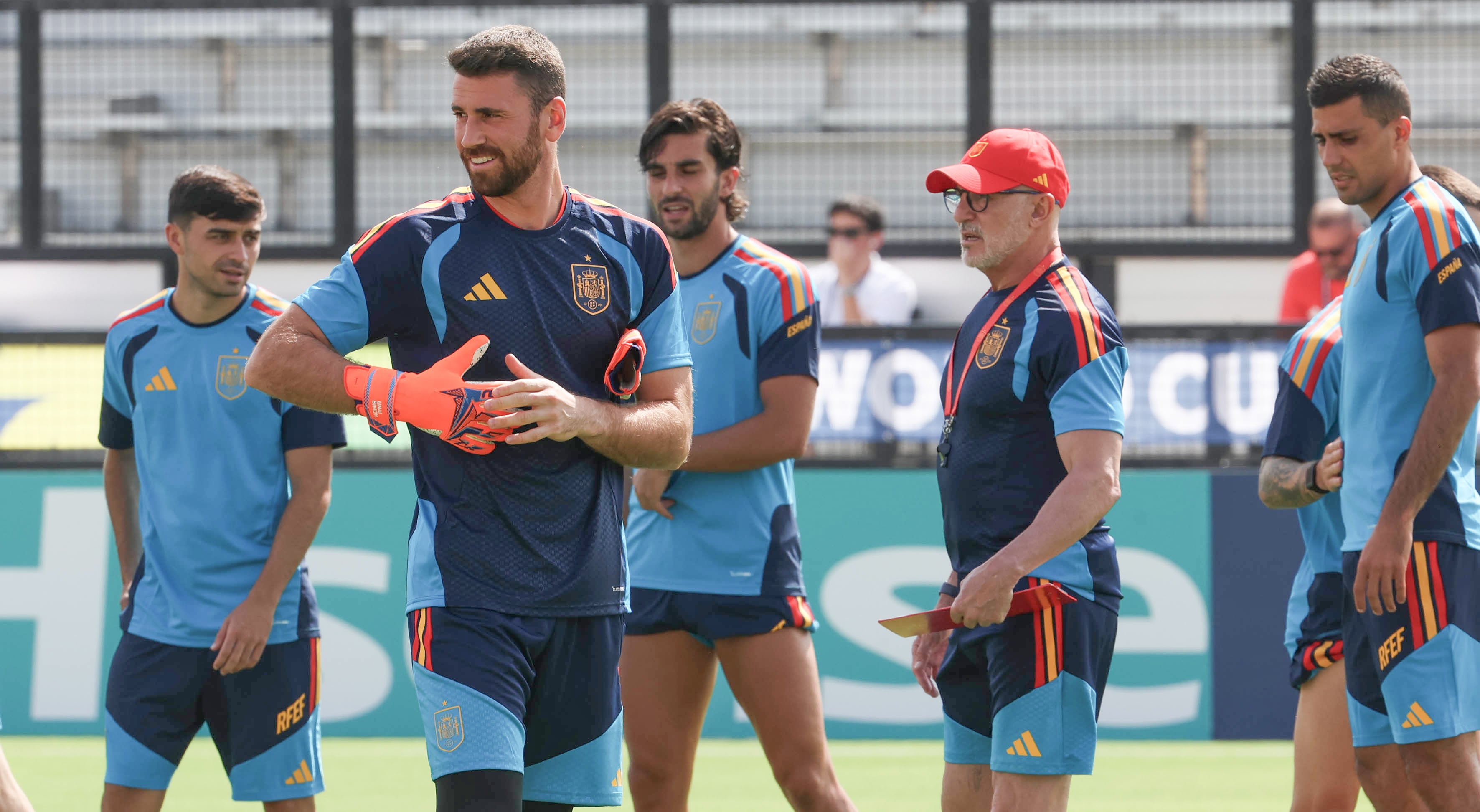 Unai Simón, en el último entrenamiento de la selección española.