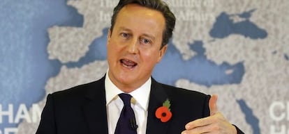 PAP01 LONDRES (REINO UNIDO) 10/11/2015.- El primer ministro británico, David Cameron, ofrece un discurso sobre la renegociación sobre la reforma de la Unión Europea en Londres (Reino Unido) hoy, 10 de noviembre de 2015. El presidente del Consejo Europeo, Donald Tusk, confirmó hoy haber recibido la carta enviada por el primer ministro británico, David Cameron, a Bruselas con sus propuestas de reforma de la Unión Europea (UE), y anunció el inicio de las negociaciones entre ambas partes. EFE/Kirsty Wigglesworth SÓLO USO EDITORIAL/PROHIBIDO SU USO EN REINO UNIDO E IRLANDA