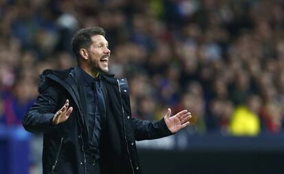 Simeone, en el partido ante el Dortmund.