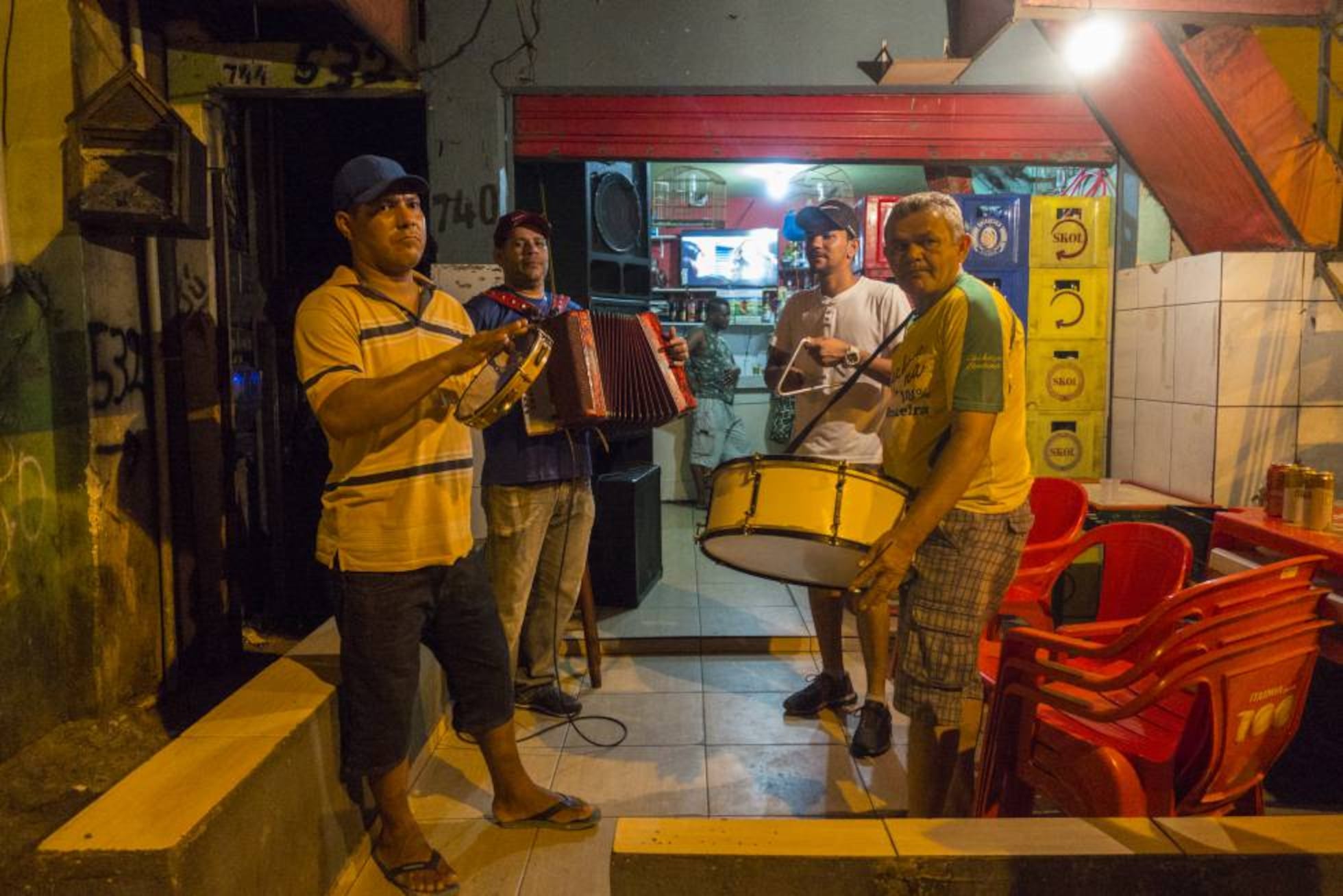 Tirando um lazer” no fluxo de Paraisópolis, o maior baile funk de São Paulo  | Brasil | EL PAÍS Brasil