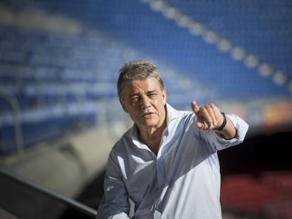 Joaquim Maria Puyal al Camp Nou.