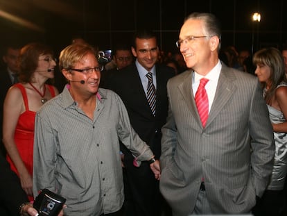 Andrés Roemer y Ricardo Salinas Pliego, en un evento en 2009.