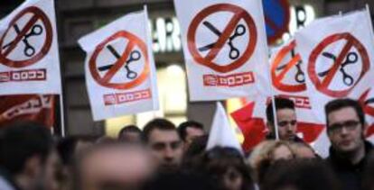 Manifestación celebrada en Barcelona, convocada por la Confederación Europea de Sindicatos (CES) en todo el continente, para expresar el rechazo sindical a las políticas económicas que están imponiendo las autoridades europeas.