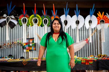 Cristiane Bororo, de 30 años, viajó 390km desde Aldeia Merure (Matto Grosso). “Venimos a darle apoyo y fuerza a nuestro presidente que le dio una oportunidad a los indígenas”. Quiere que la primera medida de Lula sea la demarcación de tierras indígenas.