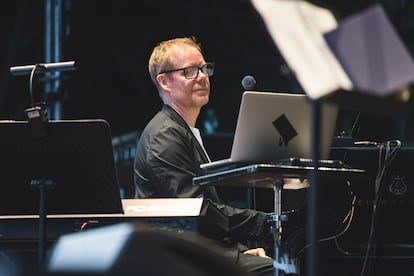 El compositor Max Richter durante su concierto en el festival Noches del Botánico, celebrado en el Real Jardín Botánico de Alfonso XIII, el 14 de julio de 2025 en Madrid, España.