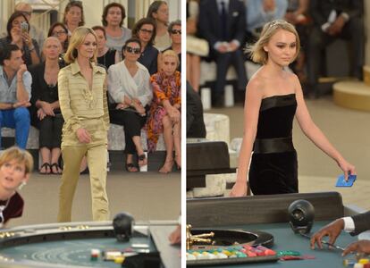 Madre e hija en París. La actriz Vanessa Paradis (izquierda) y su hija Lily Rose-Depp, en el desfile de Chanel en el Grand Palais de París.