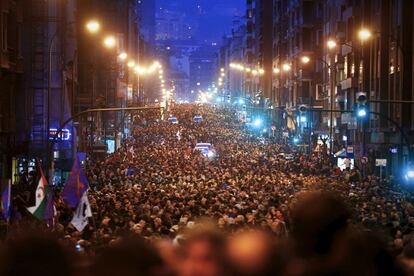 En la manifestación de Bilbao han tomado parte decenas de miles de personas.