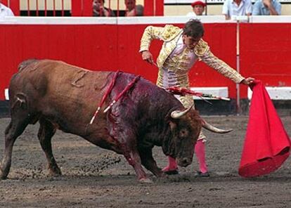 Antonio Barreda, en el tercer toro de la tarde.