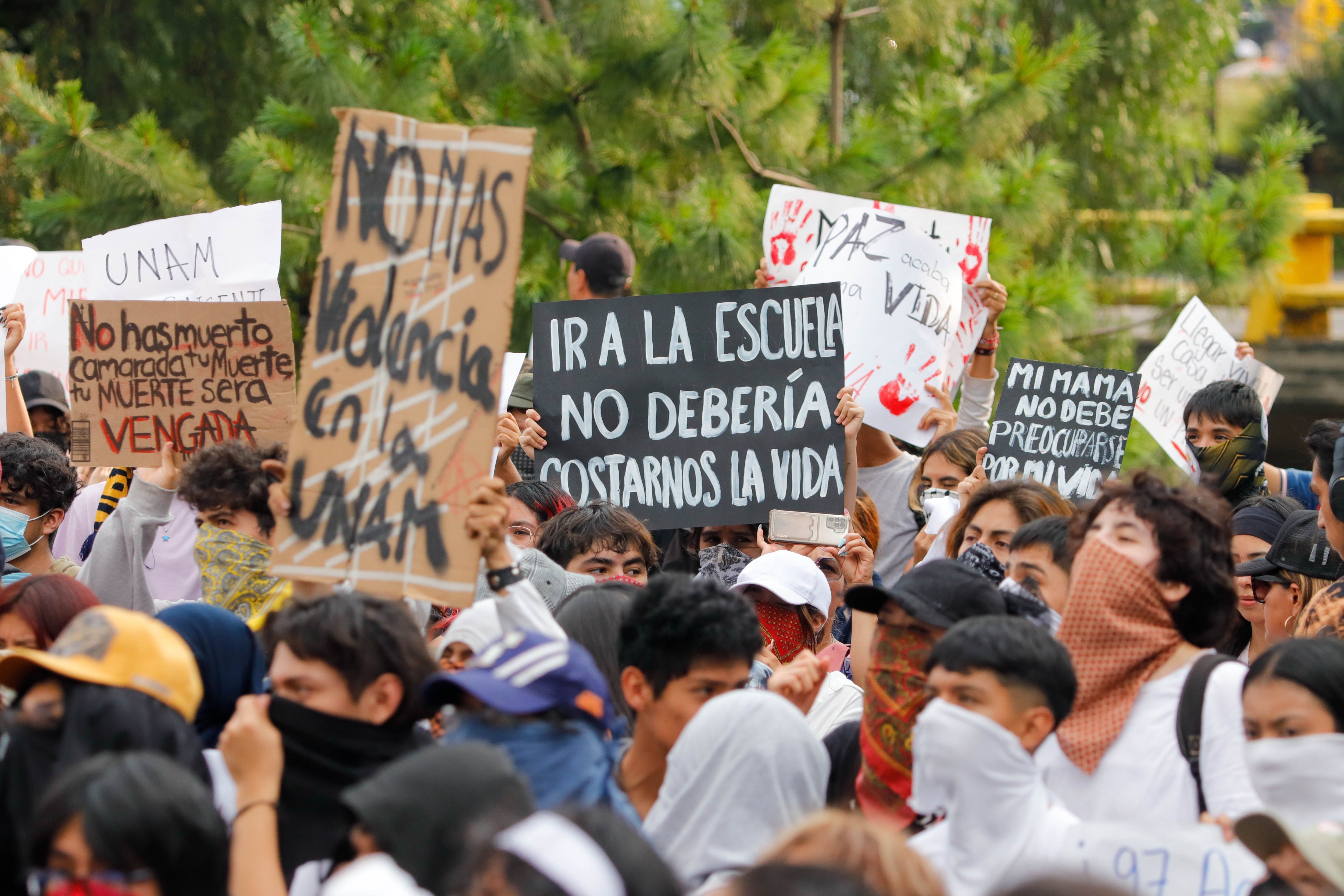 Asesinato en CCH Sur: UNAM Suspende Clases y Enfrenta Crisis de Seguridad y Salud Mental