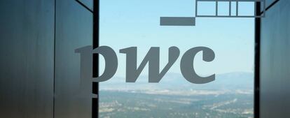 Logo PwC