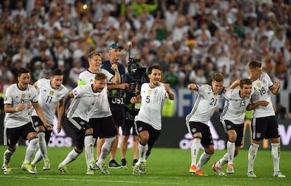 Los jugadores de Alemania celebra el pase a semifinales.