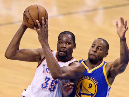 Kevin Durant e Igudodala.